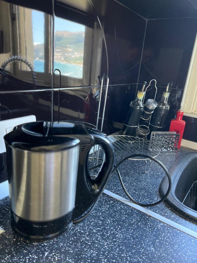 شقة Marina House فلورا المظهر الخارجي الصورة